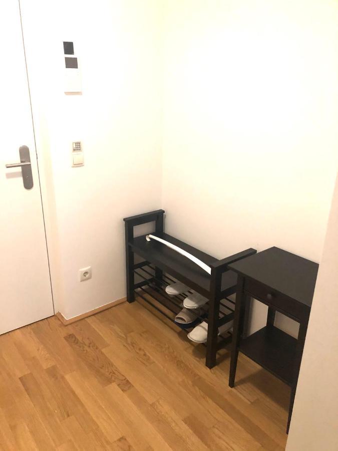 Amazing Austria Center Apartment Near Uno City Vienna Esterno foto