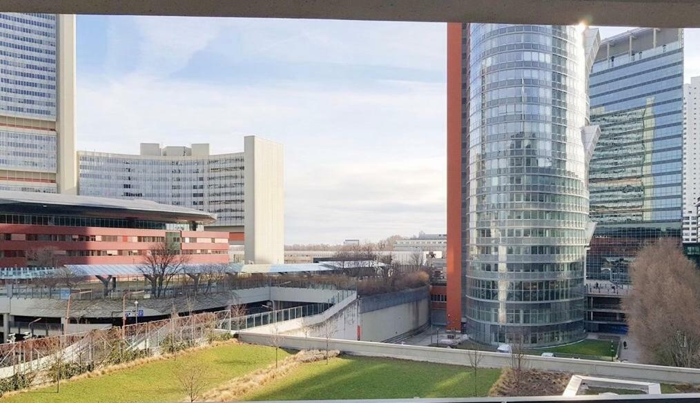 Amazing Austria Center Apartment Near Uno City Vienna Esterno foto