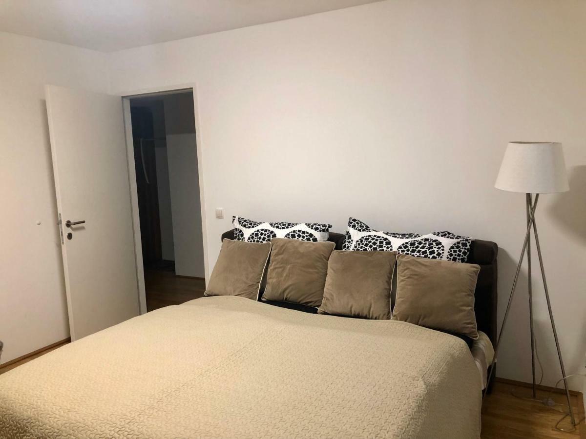 Amazing Austria Center Apartment Near Uno City Vienna Esterno foto
